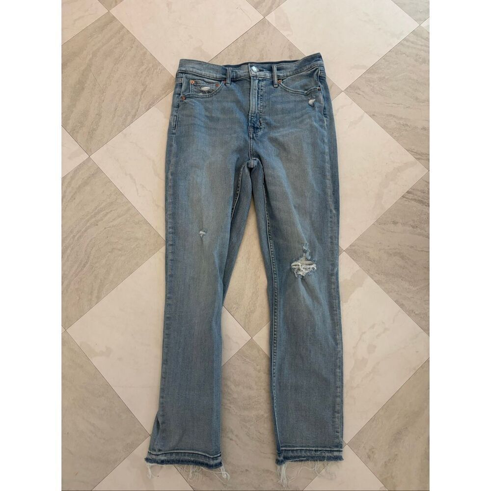 Gap Cigarette High Rise Size 30 L NWOT Distressed Women Denim